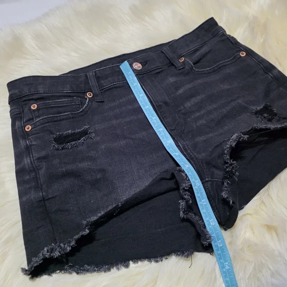 American Eagle Hi-Rise Shortie Black Distressed Denim Shorts Women's Size 10 - Picture 5 of 9